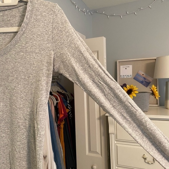 Gap Favorite Tee - Picture 5 of 6